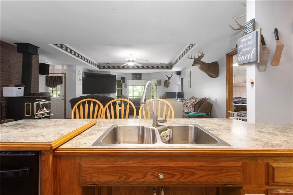 2505 N Whitney Road — photo 31