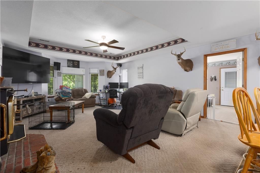 2505 N Whitney Road — photo 33