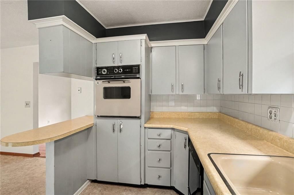 235 N Eugene Field Road — photo 12