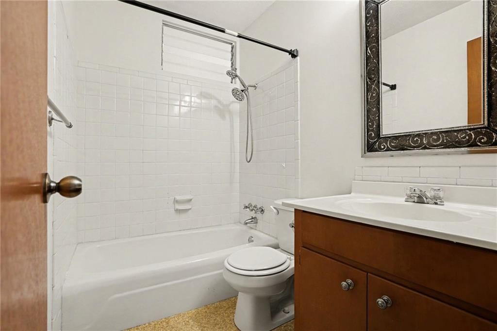 235 N Eugene Field Road — photo 22