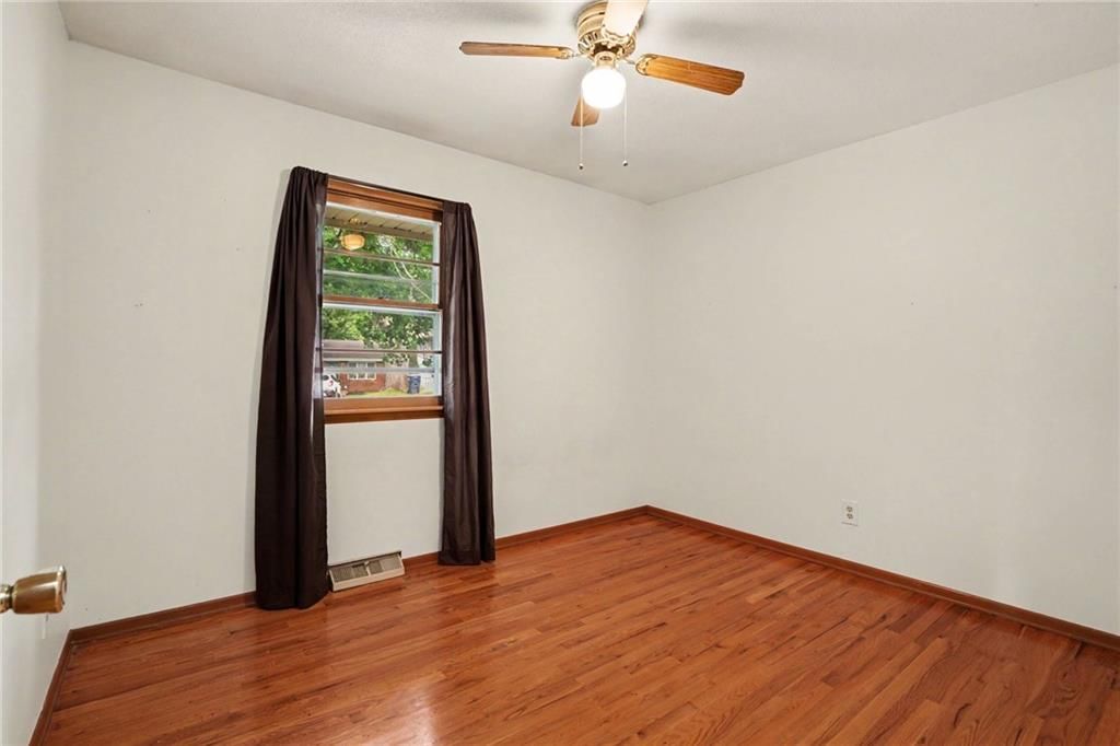 235 N Eugene Field Road — photo 23