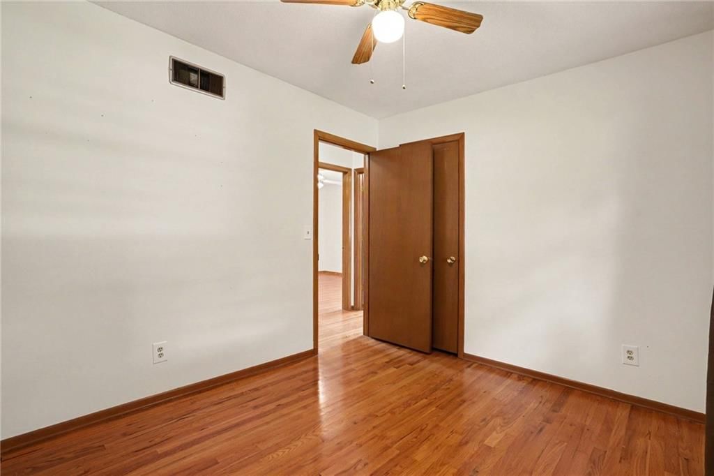 235 N Eugene Field Road — photo 24