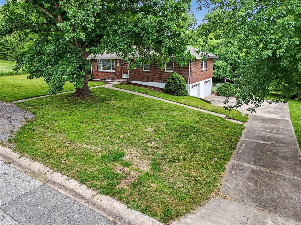 235 N Eugene Field Road — photo 35
