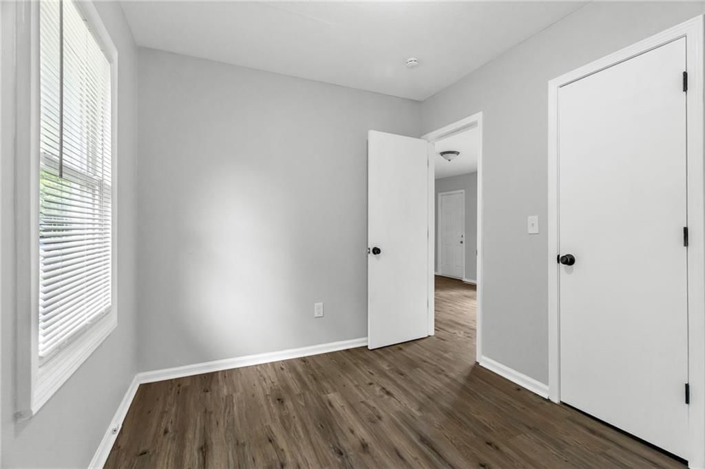804 N Grand Avenue — photo 10