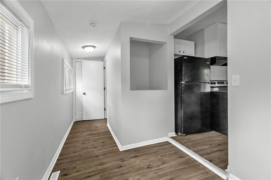 804 N Grand Avenue — photo 13
