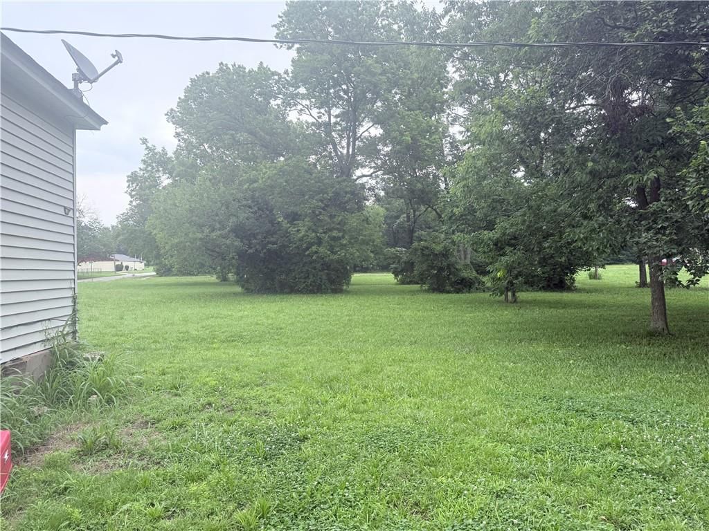 1315 W Pine Street — photo 15