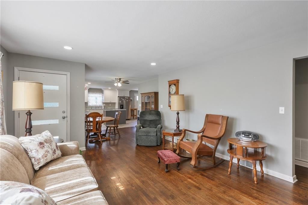 1414 S Horton Street — photo 10