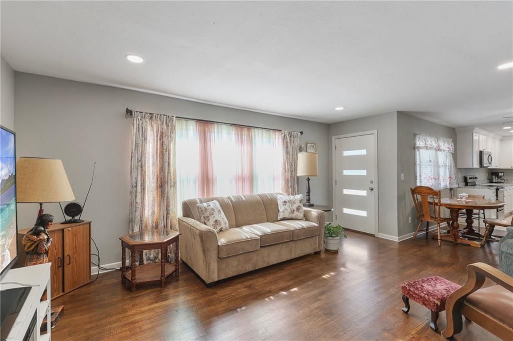 1414 S Horton Street — photo 11