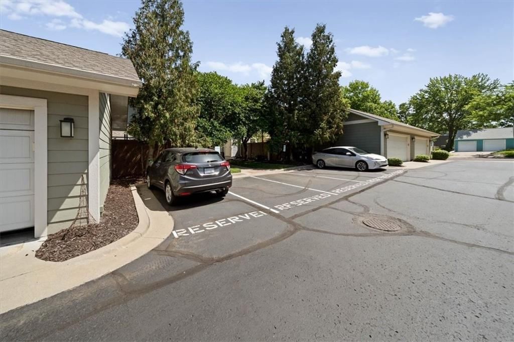 Photo 24 of 28 - 7637 W 78th Street, Overland Park, KS 66204