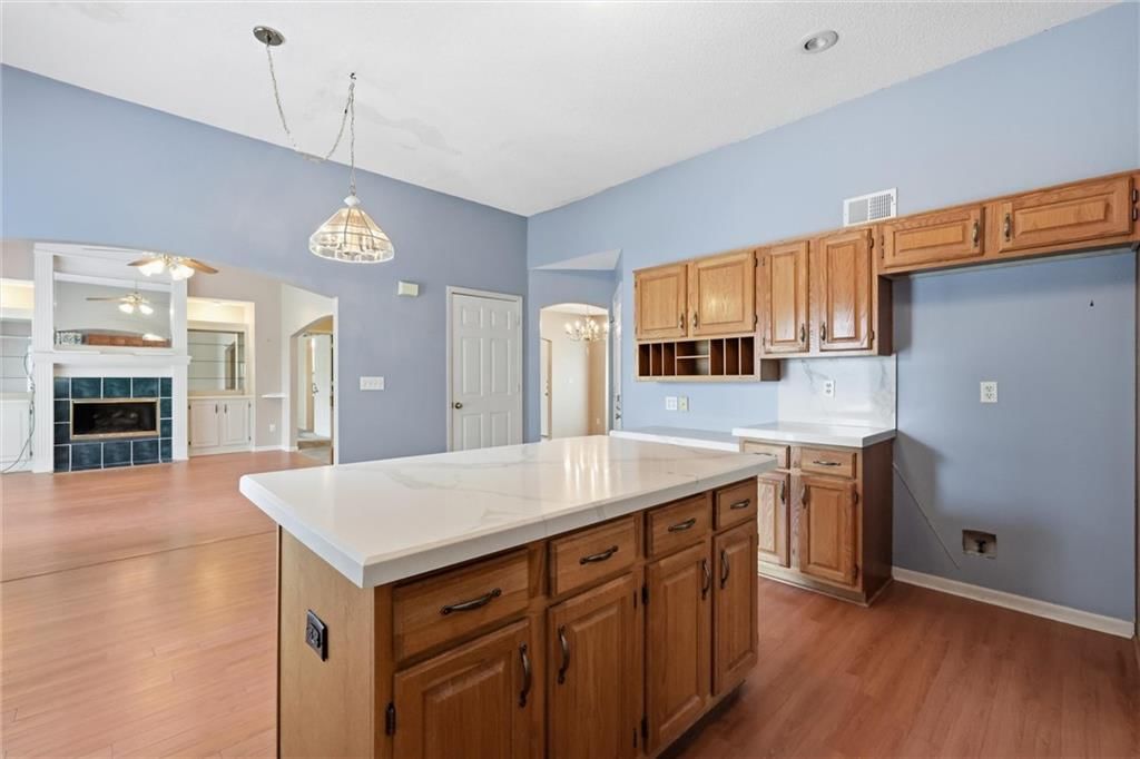1636 N Hunter Drive — photo 12
