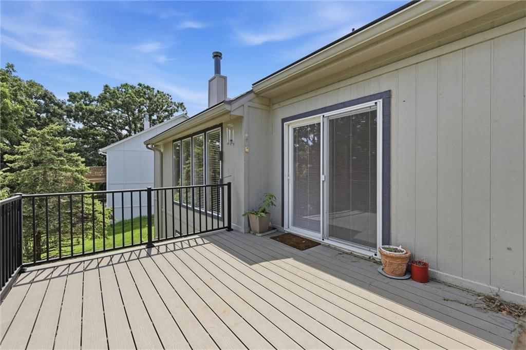 1636 N Hunter Drive — photo 30