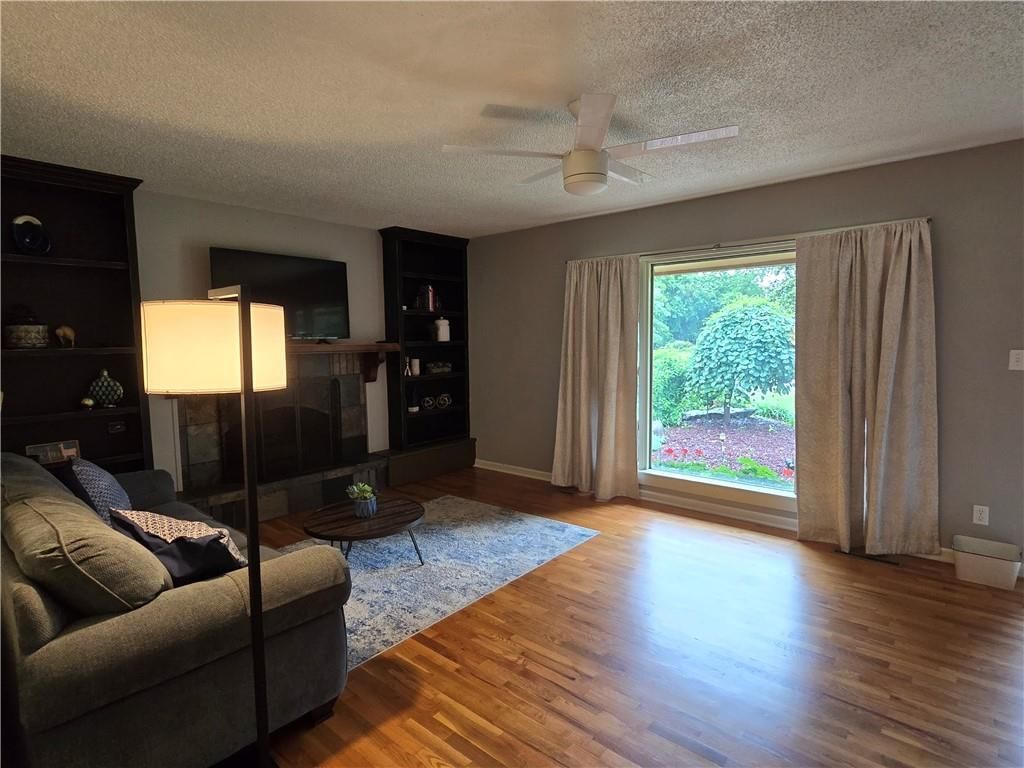 620 Lakin Drive — photo 7