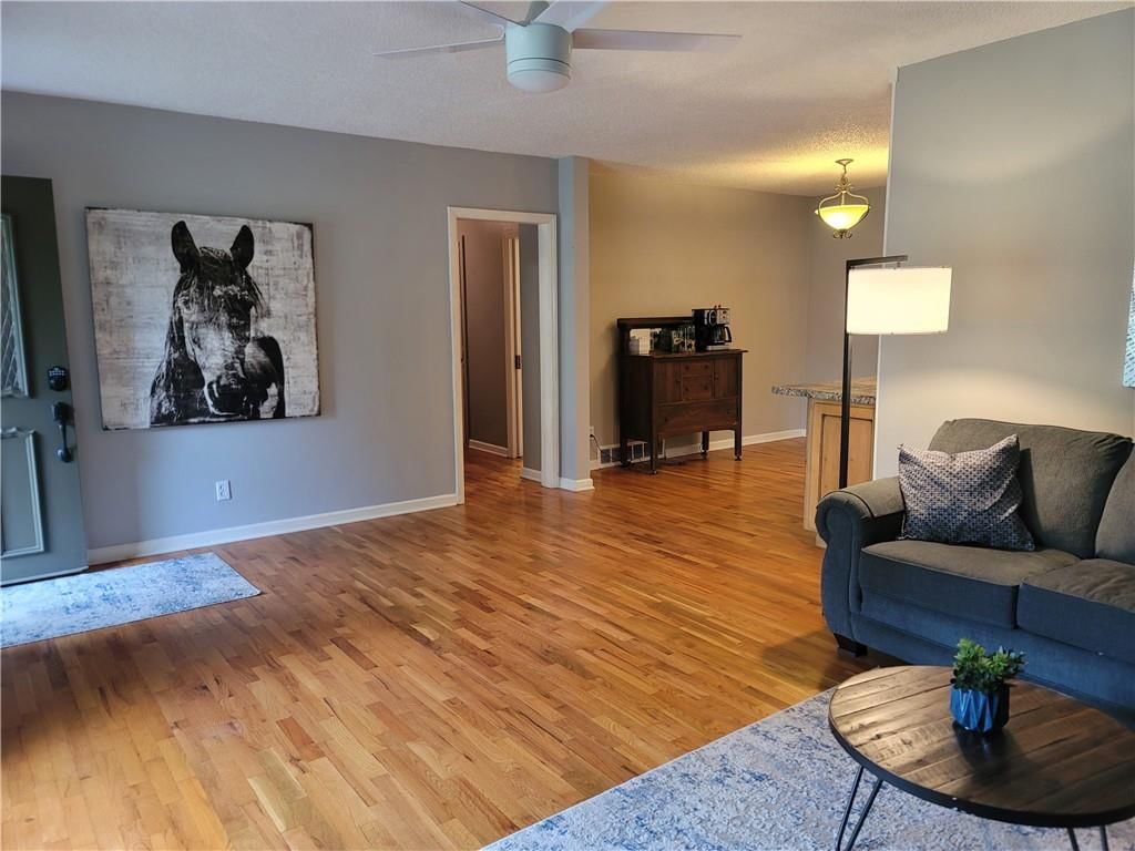 620 Lakin Drive — photo 8