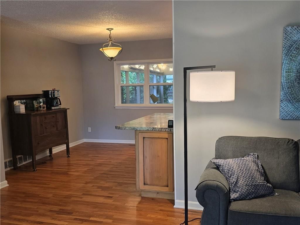 620 Lakin Drive — photo 9