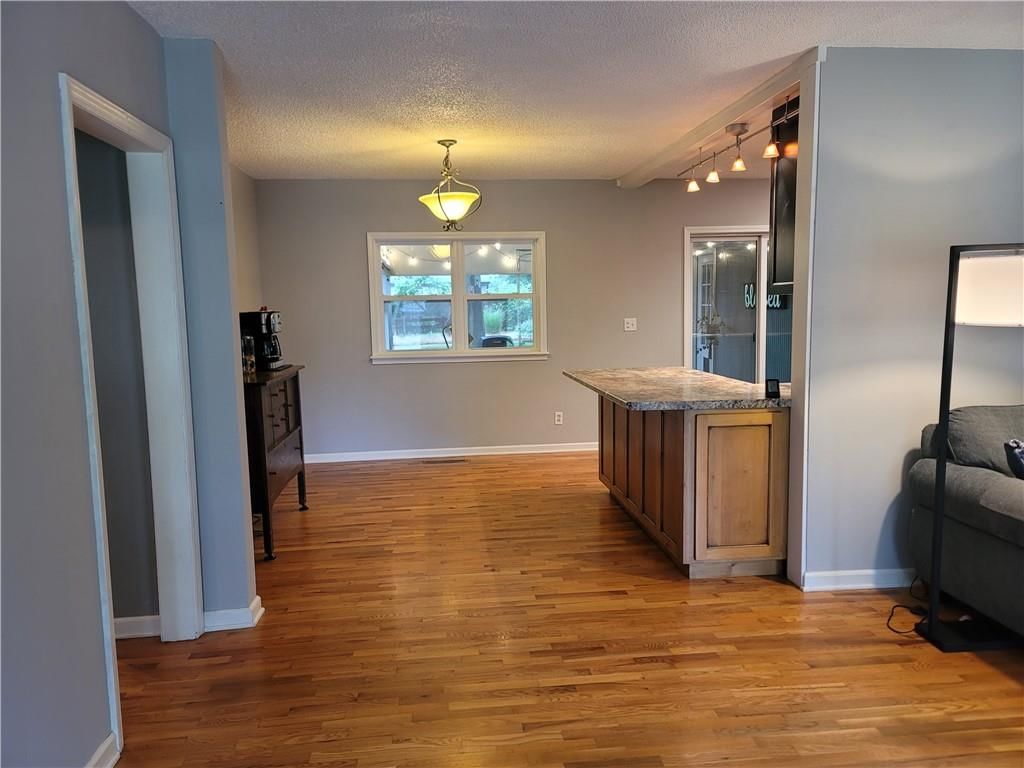 620 Lakin Drive — photo 10
