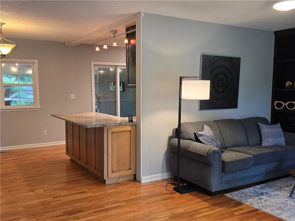 620 Lakin Drive — photo 11
