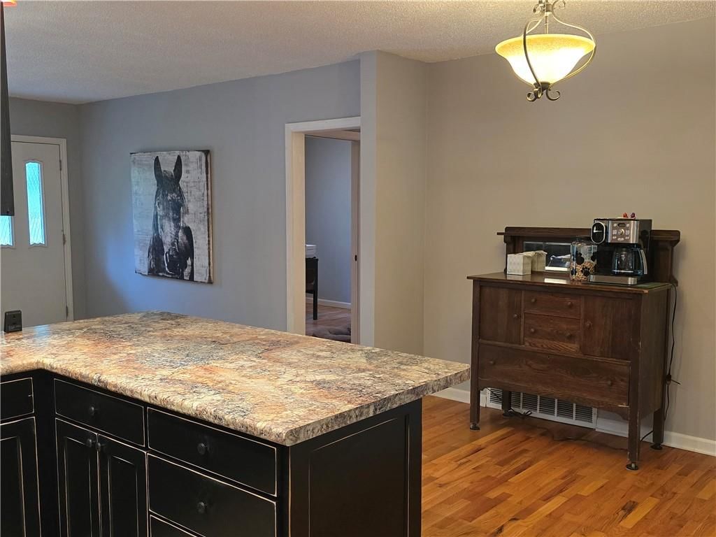 620 Lakin Drive — photo 12
