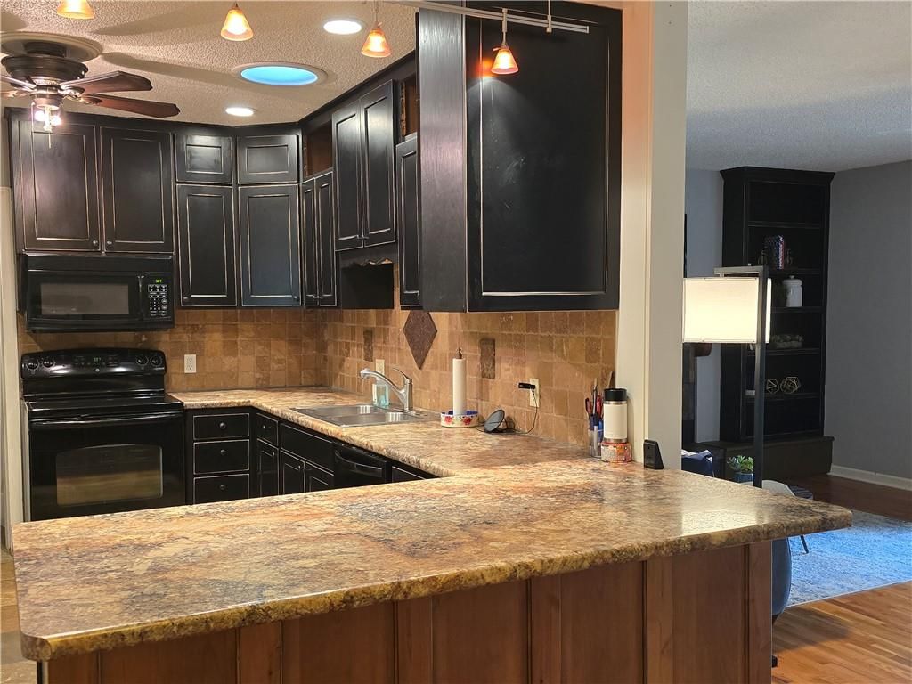 620 Lakin Drive — photo 14
