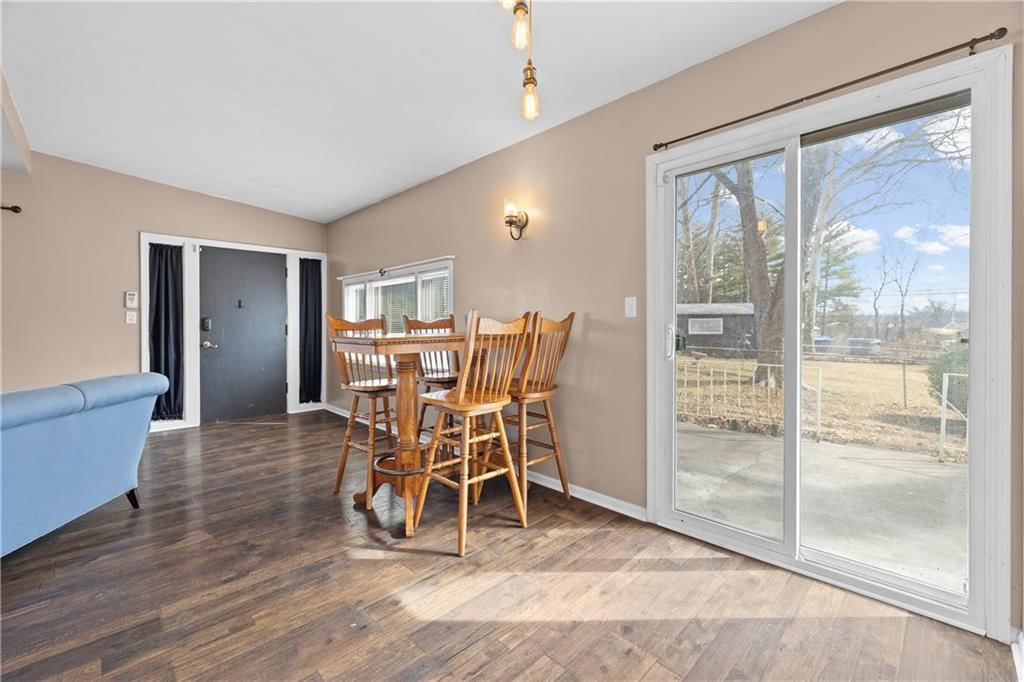2407 NE 57th Terrace — photo 10