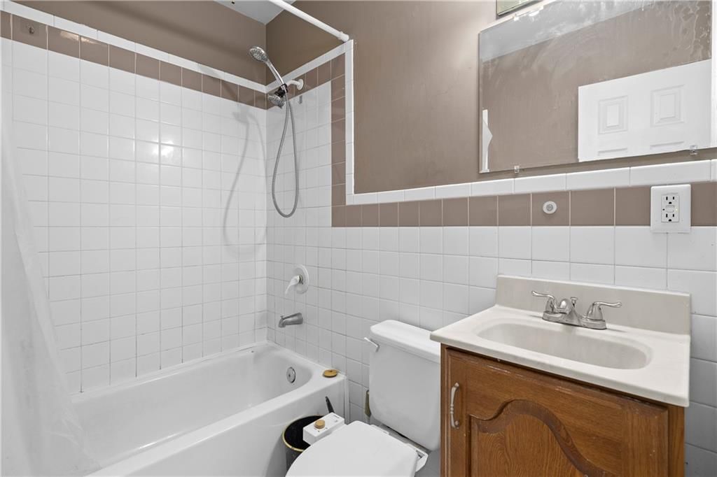2407 NE 57th Terrace — photo 18