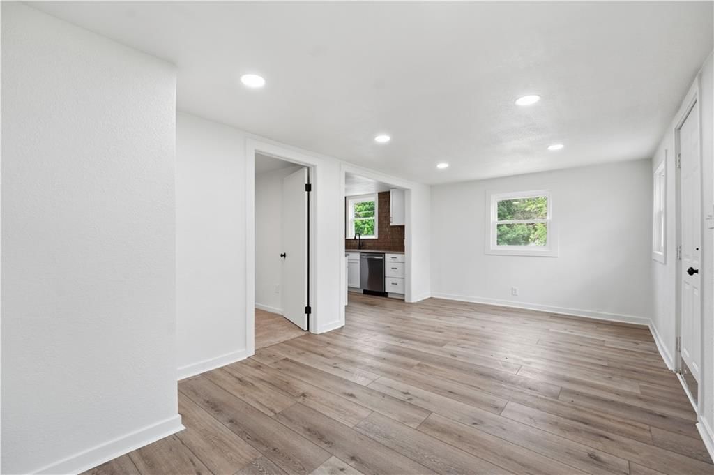 1100 S Savage Street — photo 10