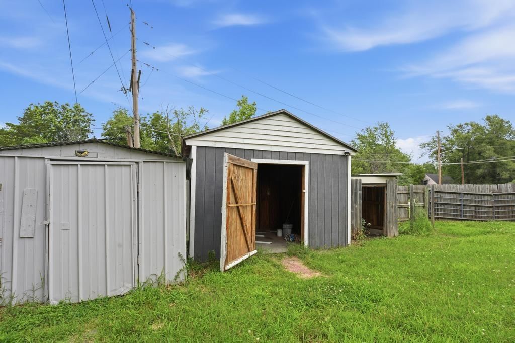 1100 S Savage Street — photo 18
