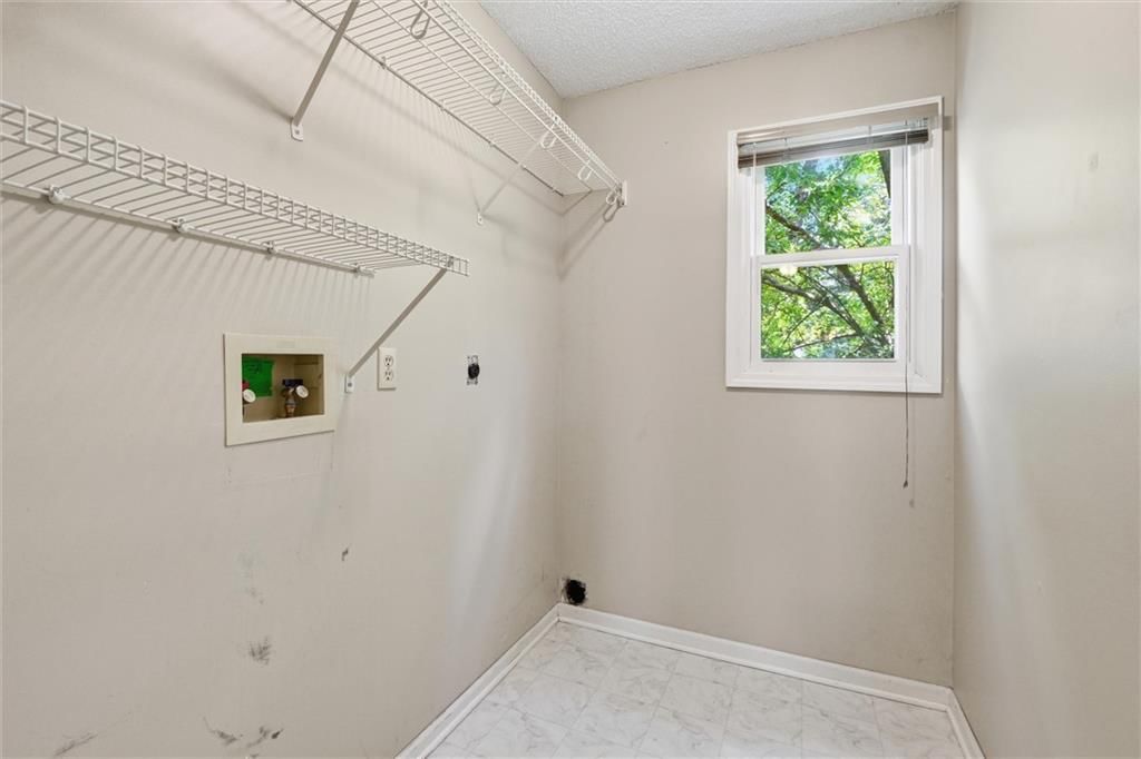 8260 N Woodland Avenue — photo 24