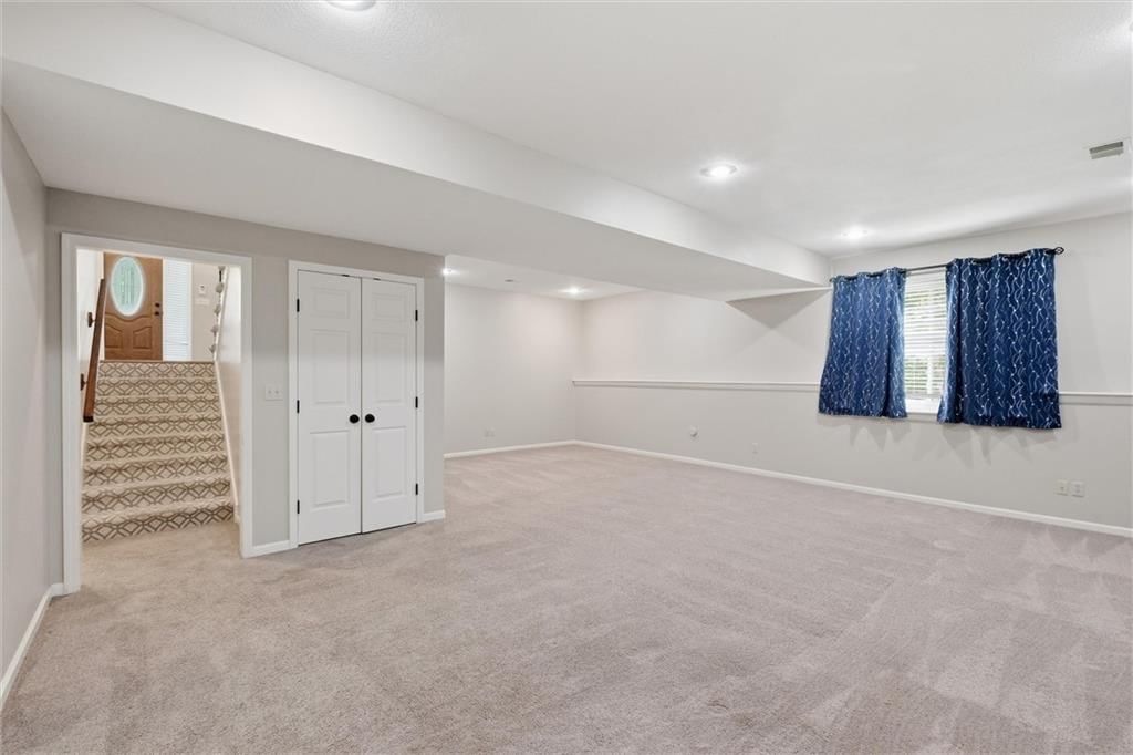 8260 N Woodland Avenue — photo 25
