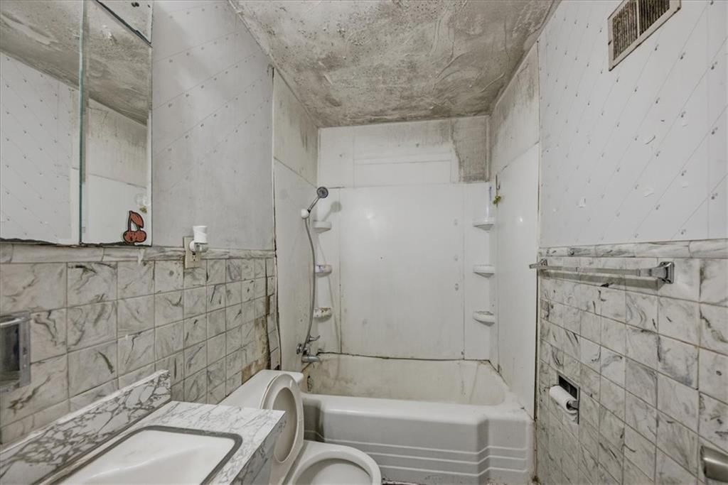 4206 Troup Avenue — photo 10