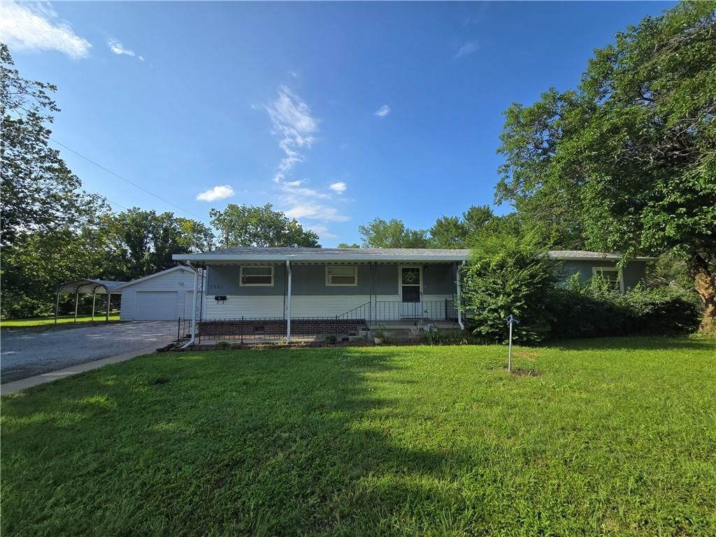 1301 E Charles Street, Fort Scott, KS