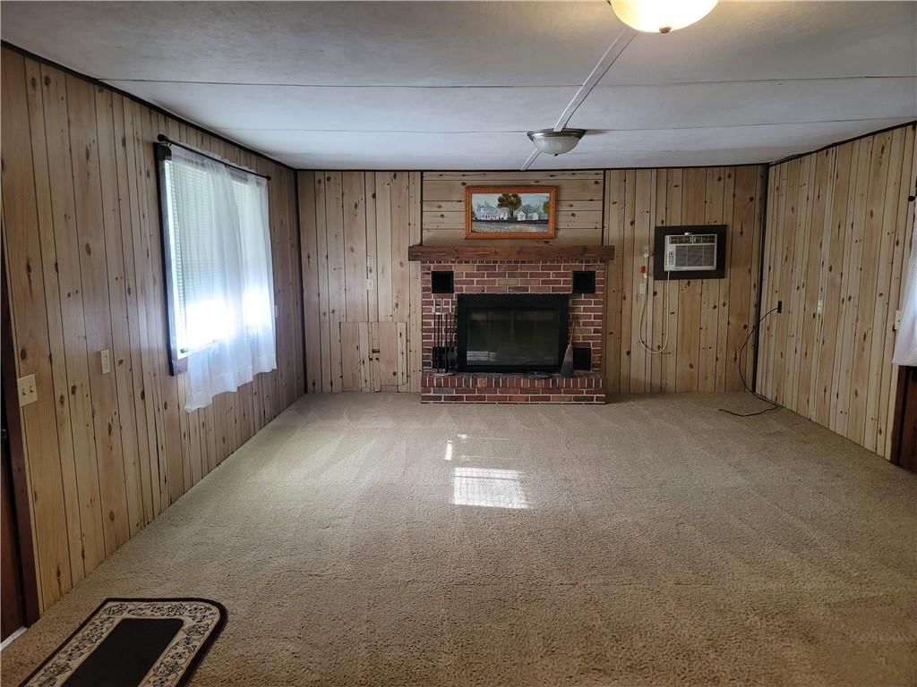 1301 E Charles Street — photo 9
