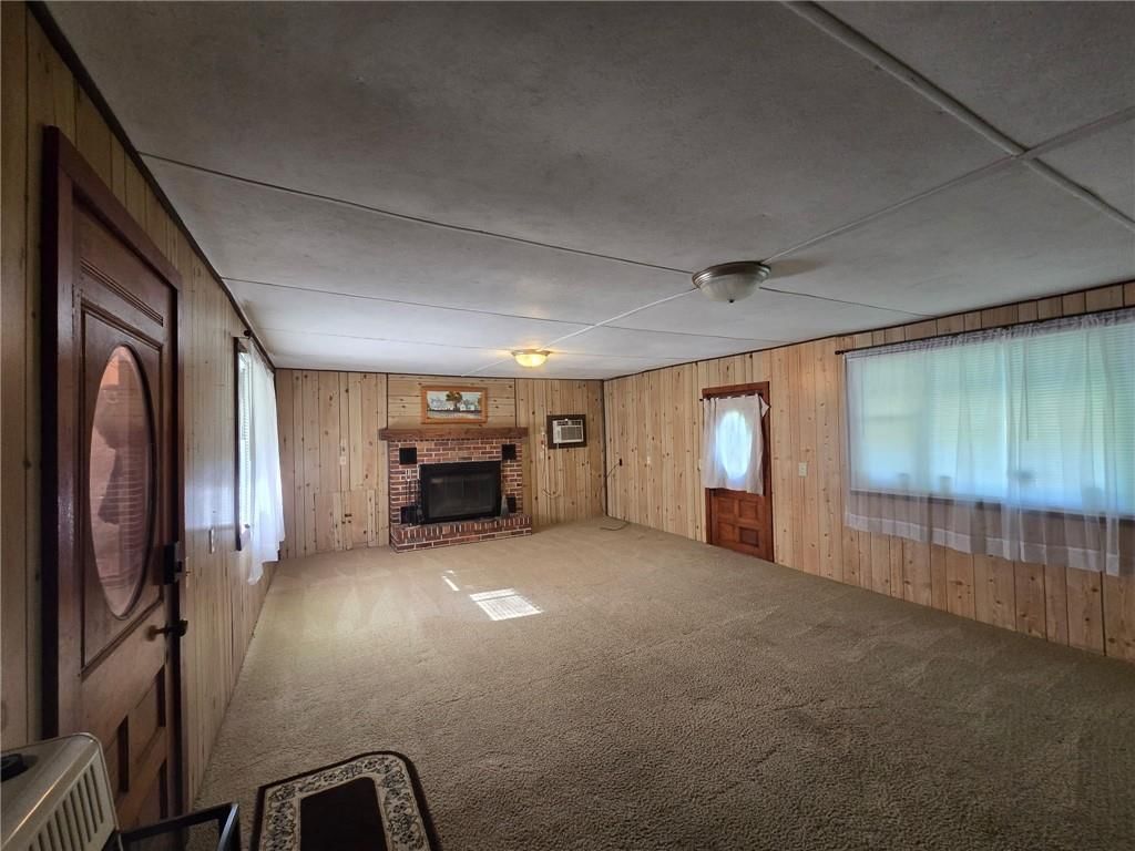 1301 E Charles Street — photo 10