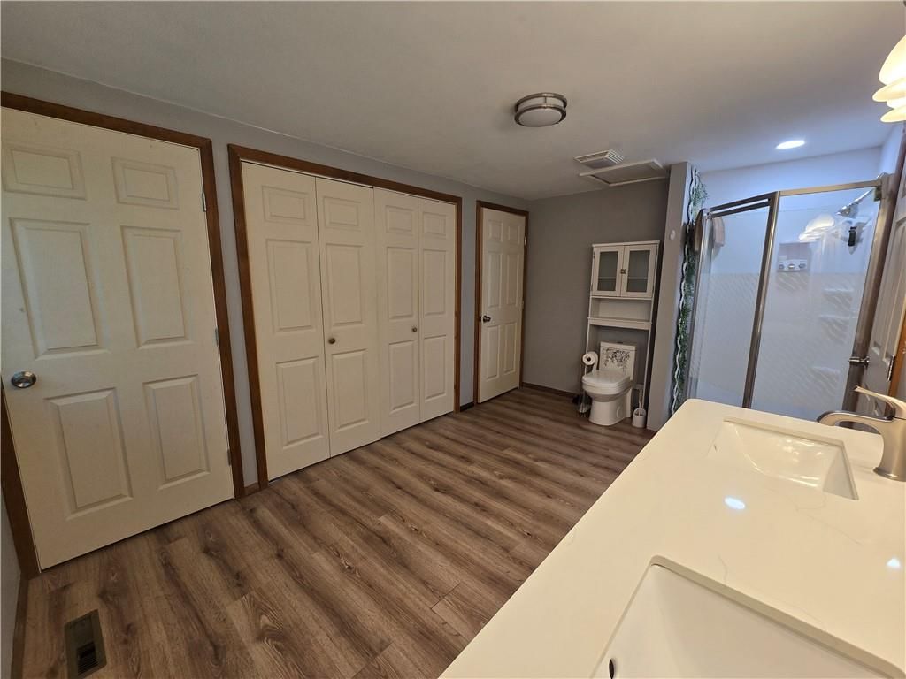 1301 E Charles Street — photo 13