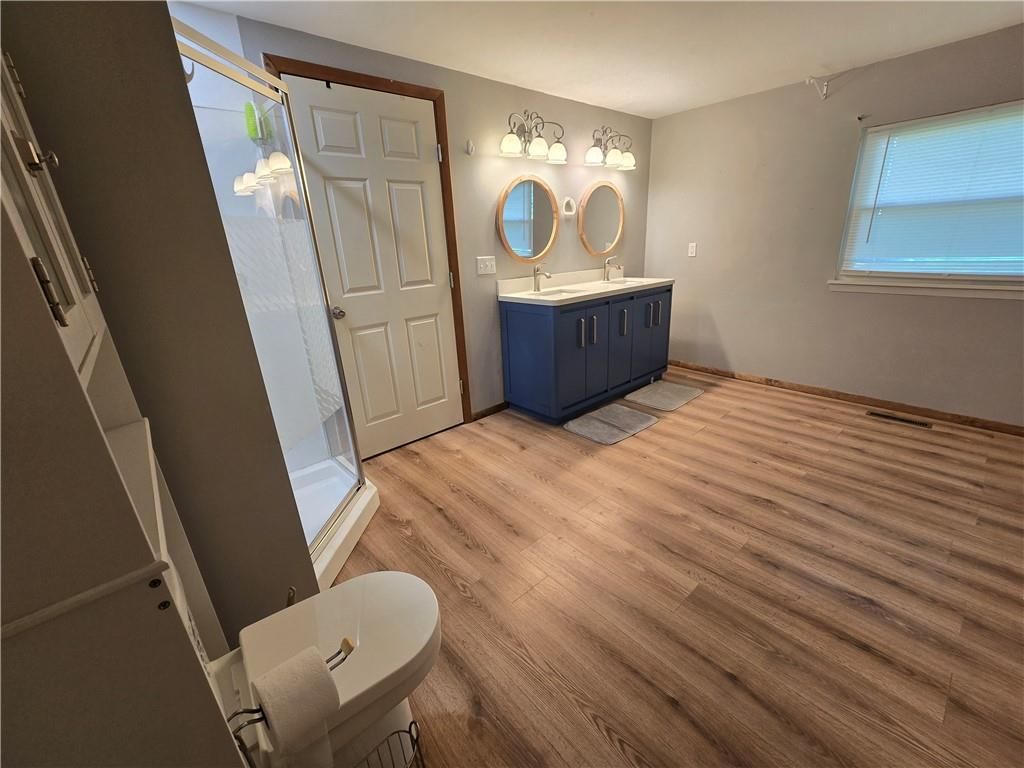 1301 E Charles Street — photo 14