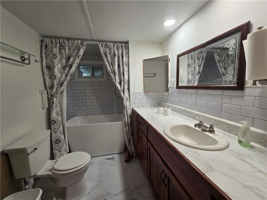1301 E Charles Street — photo 18
