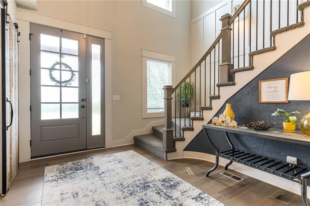 529 NE Legacy View Drive — photo 4