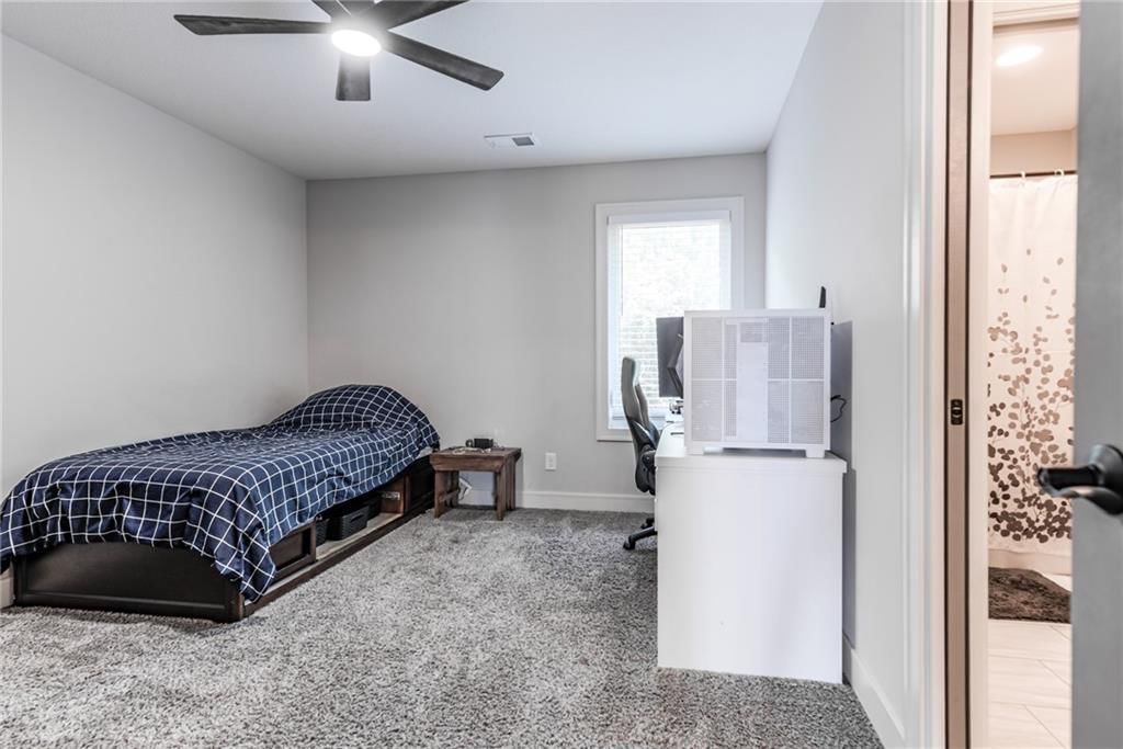 529 NE Legacy View Drive — photo 43
