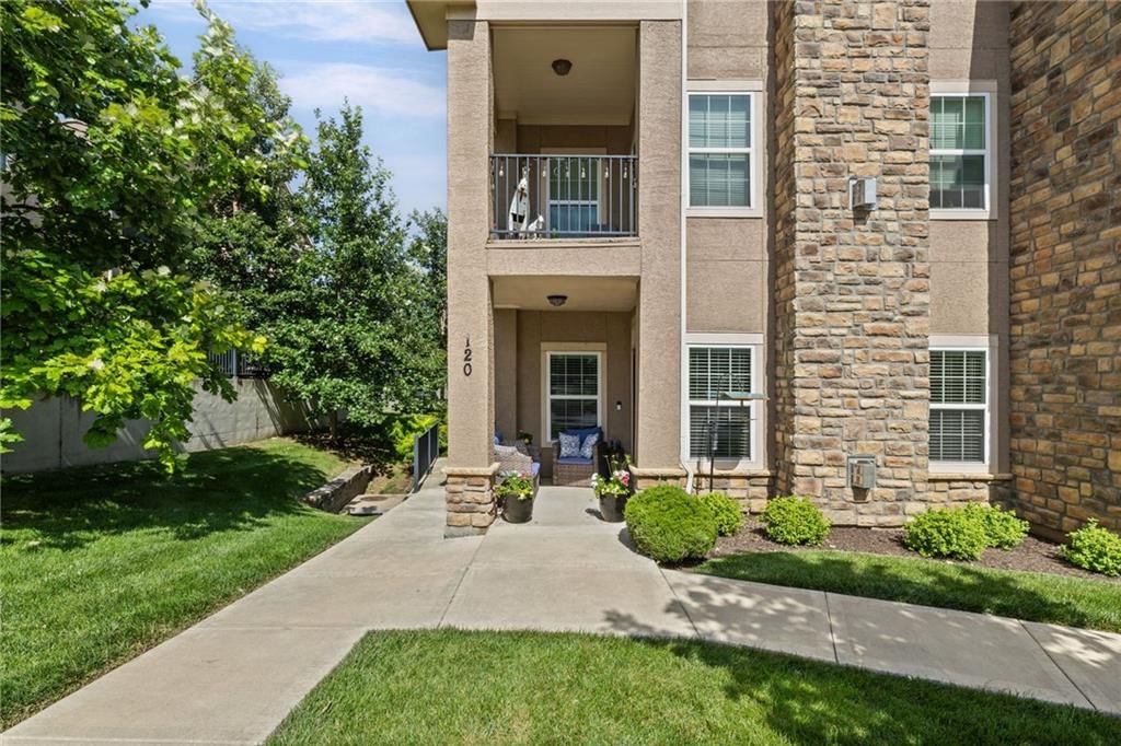 16009 Fontana Street — photo 2