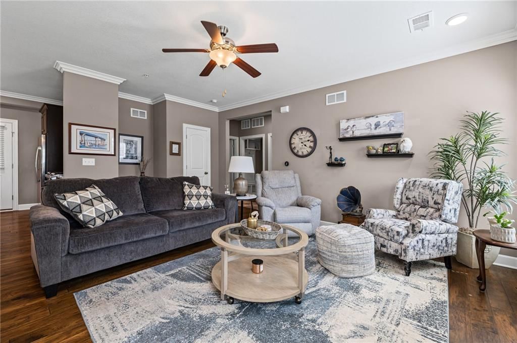16009 Fontana Street — photo 4