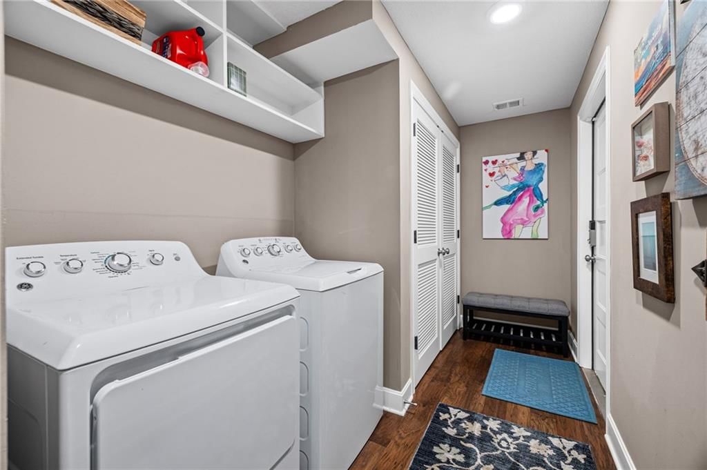 16009 Fontana Street — photo 22