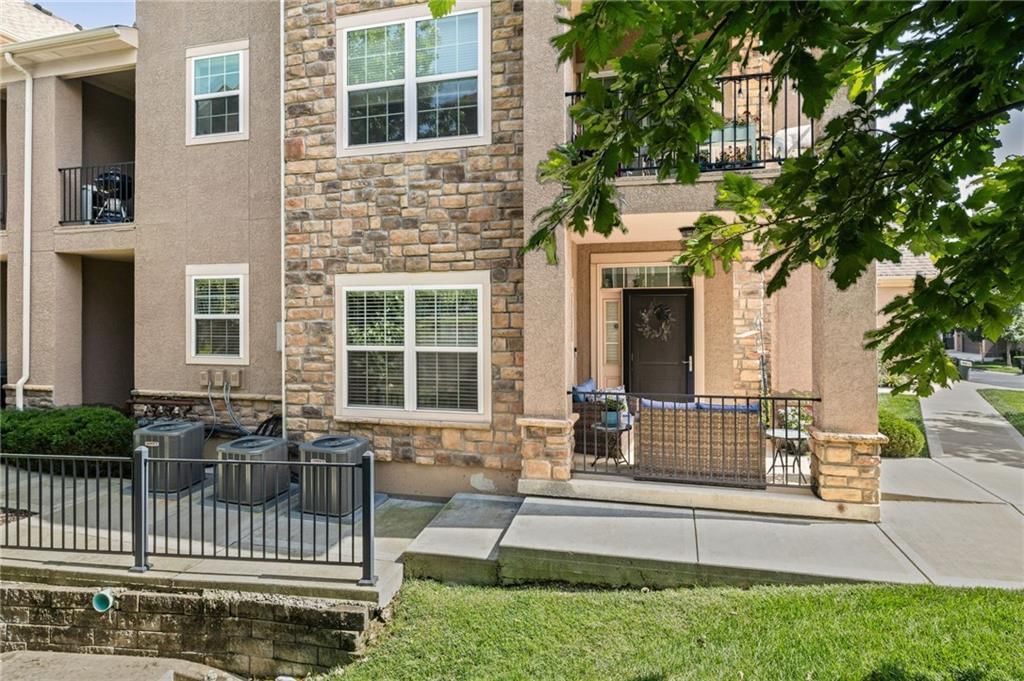16009 Fontana Street — photo 26