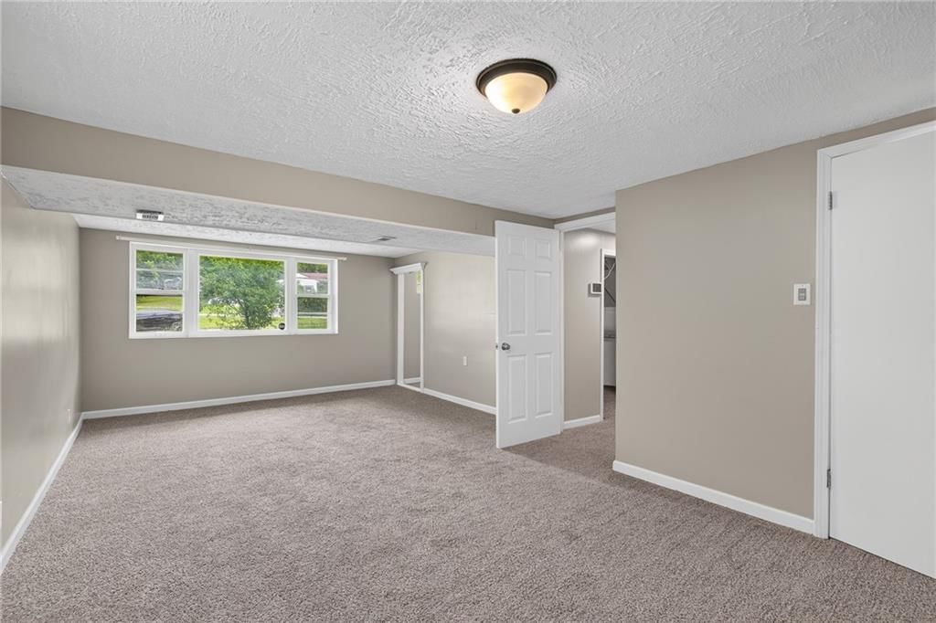 14900 Bellaire Avenue — photo 21