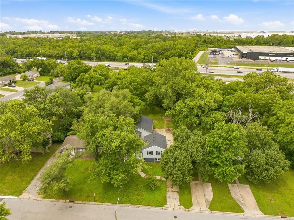 14900 Bellaire Avenue — photo 31