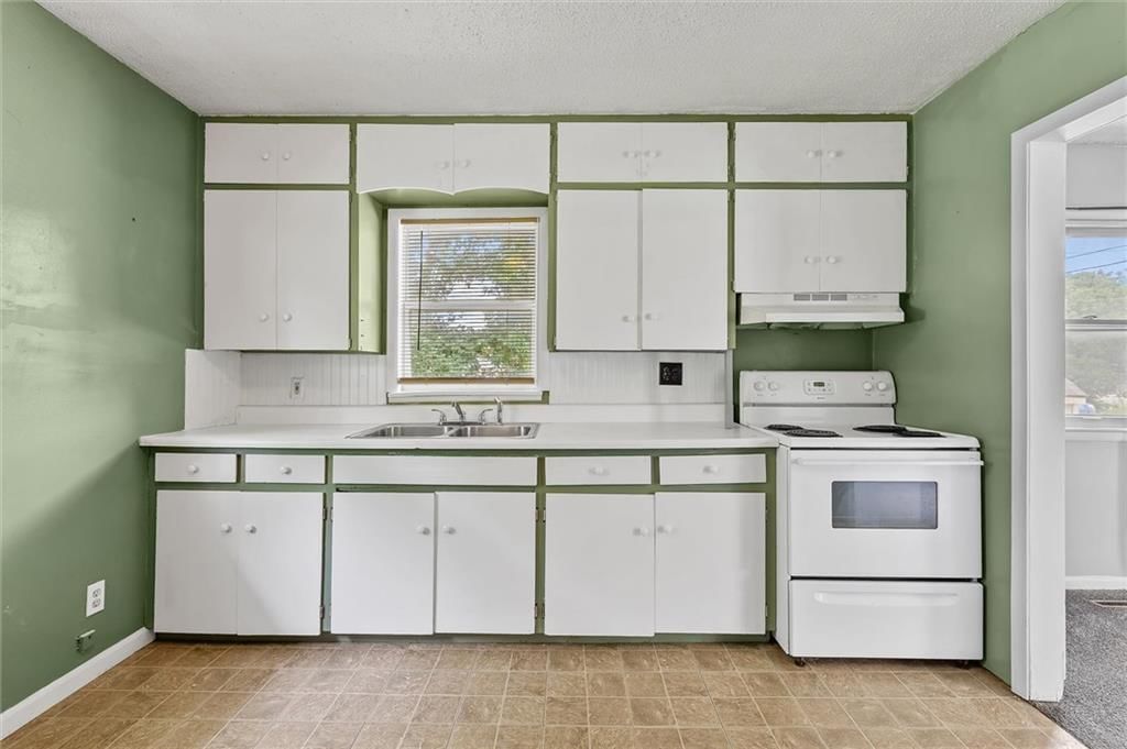 519 N Garner Street — photo 11
