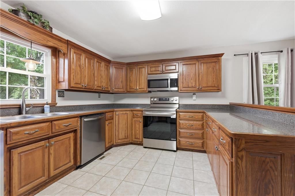 1009 Twin Lakes Drive — photo 13