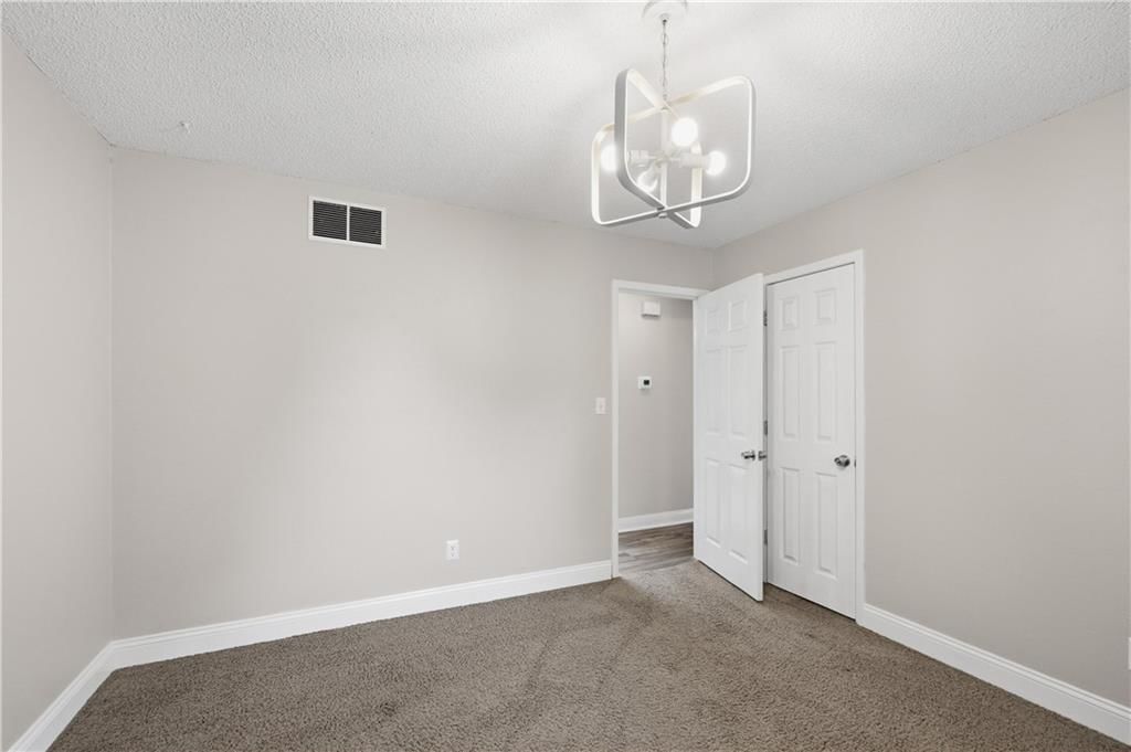 1009 Twin Lakes Drive — photo 24