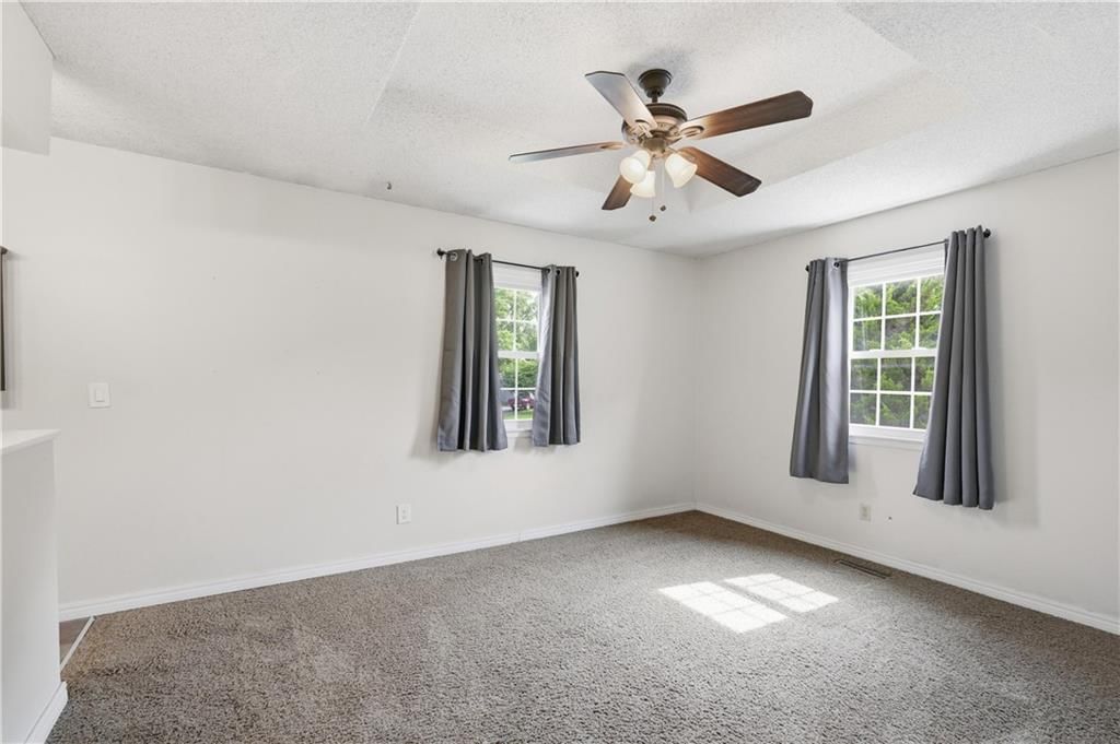 1009 Twin Lakes Drive — photo 28