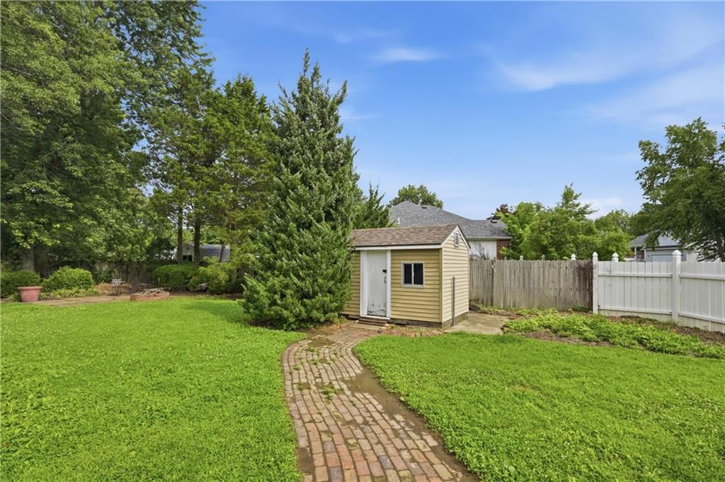 1009 Twin Lakes Drive — photo 47