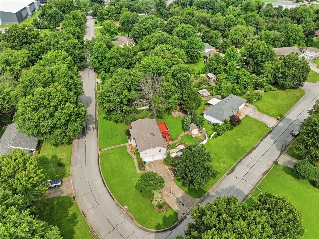 1009 Twin Lakes Drive — photo 55
