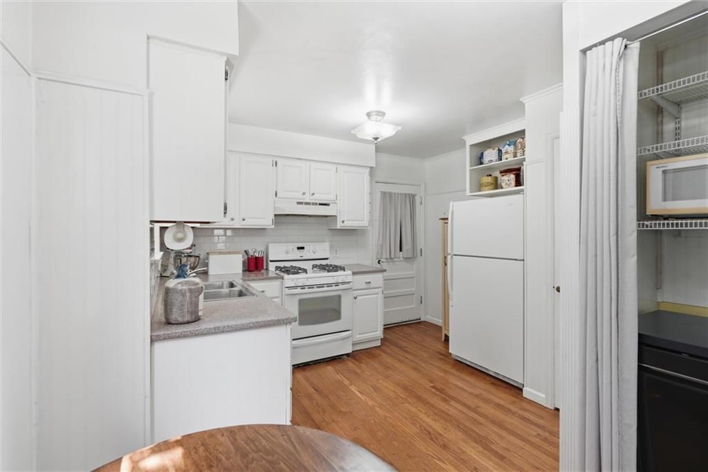 5427 Briar Street — photo 13